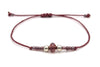 Armband mit Perlen aus Makramee und 925 Silber Perlen in der Bandfarbe Brombeere