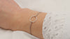 Armband Makramee Kreis Farbe silber, Makramee Band Farbwahl, modern, minimalistisch, Geschenk Damen