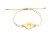 goldenes Schutzengel Armband Edelstahl mit beigem Makramee Band und verstellbarem Verschluss