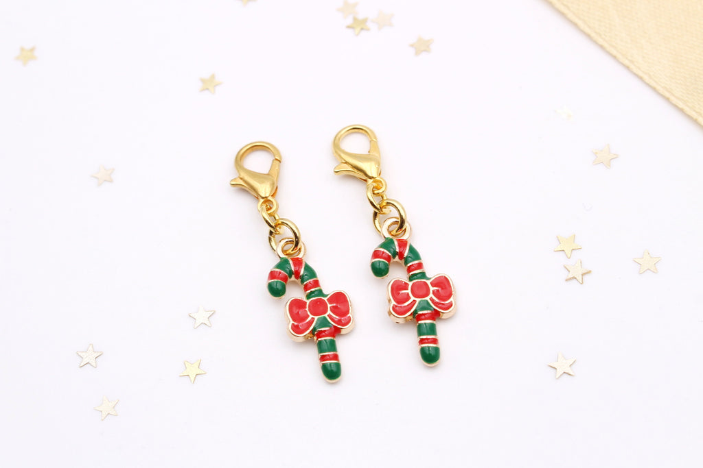 Weihnachtliche Anhänger mit Zuckerstange in gold rot grün