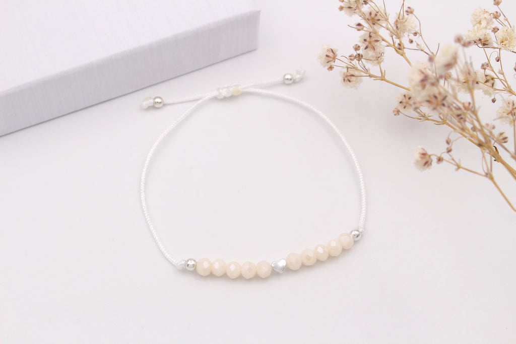 Braut Armband mit Perlen 925 Silber und Makramee und verstellbarem Verschluss