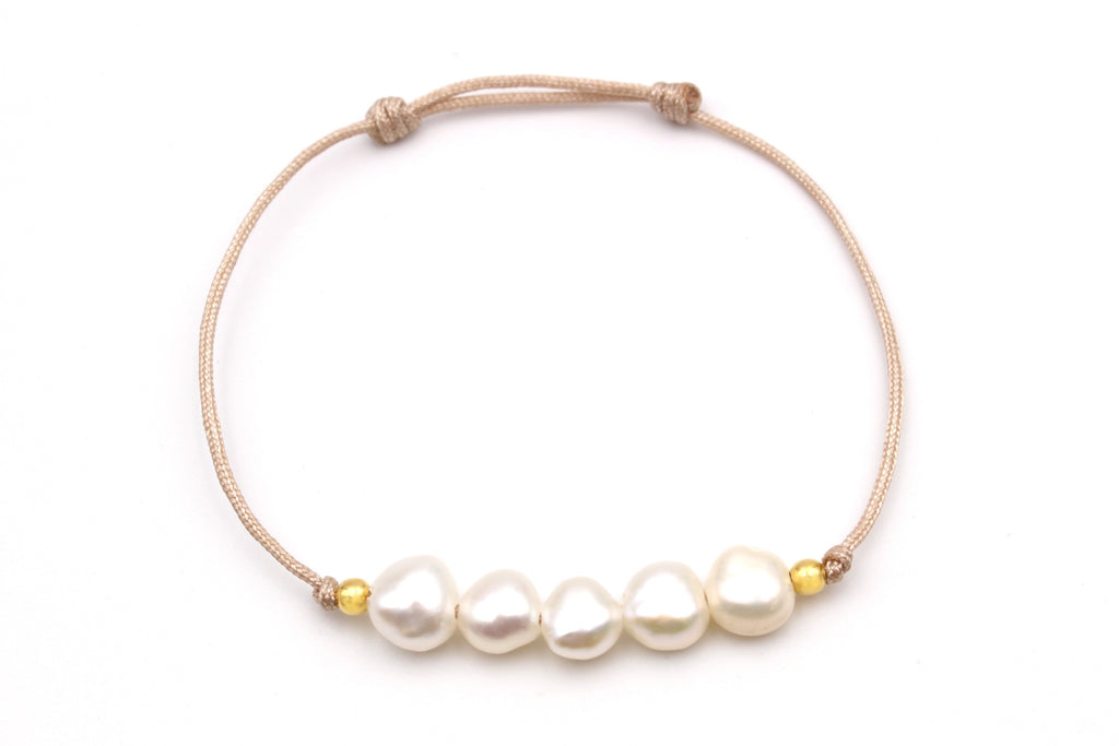 Schiebeknoten Armband mit 5 Süßwasserperlen