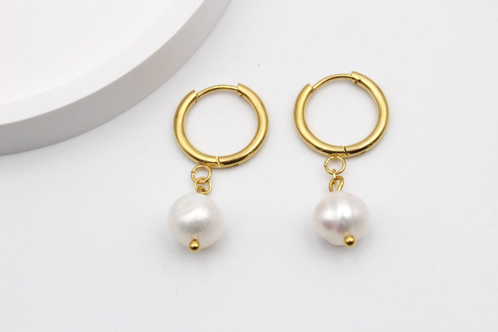 Ohrringe Creolen gold mit Süßwasserperle