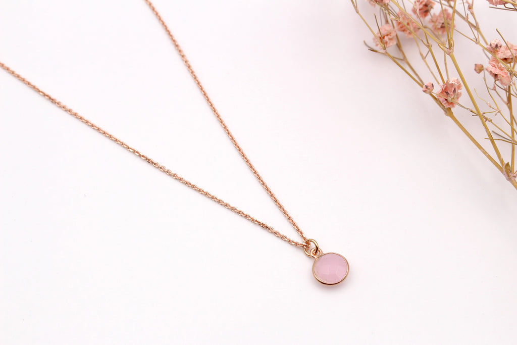Edle Halskette mit rundem Rosenquarz Anhänger in 925 Silber Rosé vergoldet