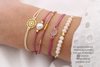5 zarte und filigrane Makramee Armbänder  im Set kombiniert in weiß gold burgund, perfekt als Geschenkidee für Damen