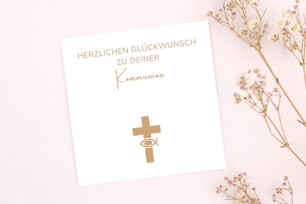 Kommunionskarte für Mädchen und Jungen mit einem gelb-goldfarbenen Kreuz und Ichthys Fisch Symbol