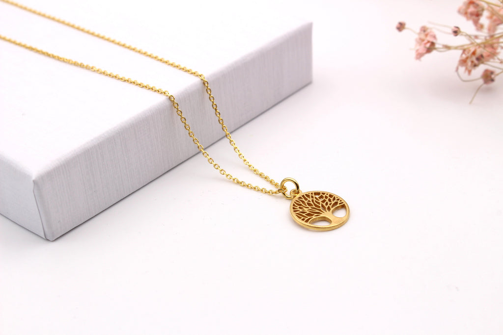 Details der Baum des Lebens Kette in 925 Silber vergoldet