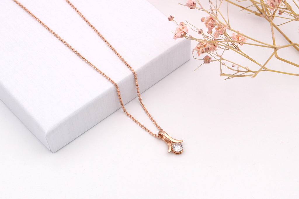 Mutter und Kind Kette in rosegold aus 925 Silber vergoldet mit kleinem Stein in der Mitte