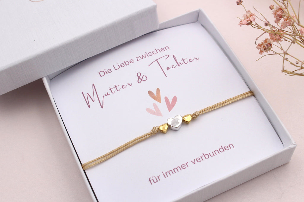 Die Liebe zwischen Mutter & Tochter für immer verbunden mit einem Mutter Töchter Armband mit Karte