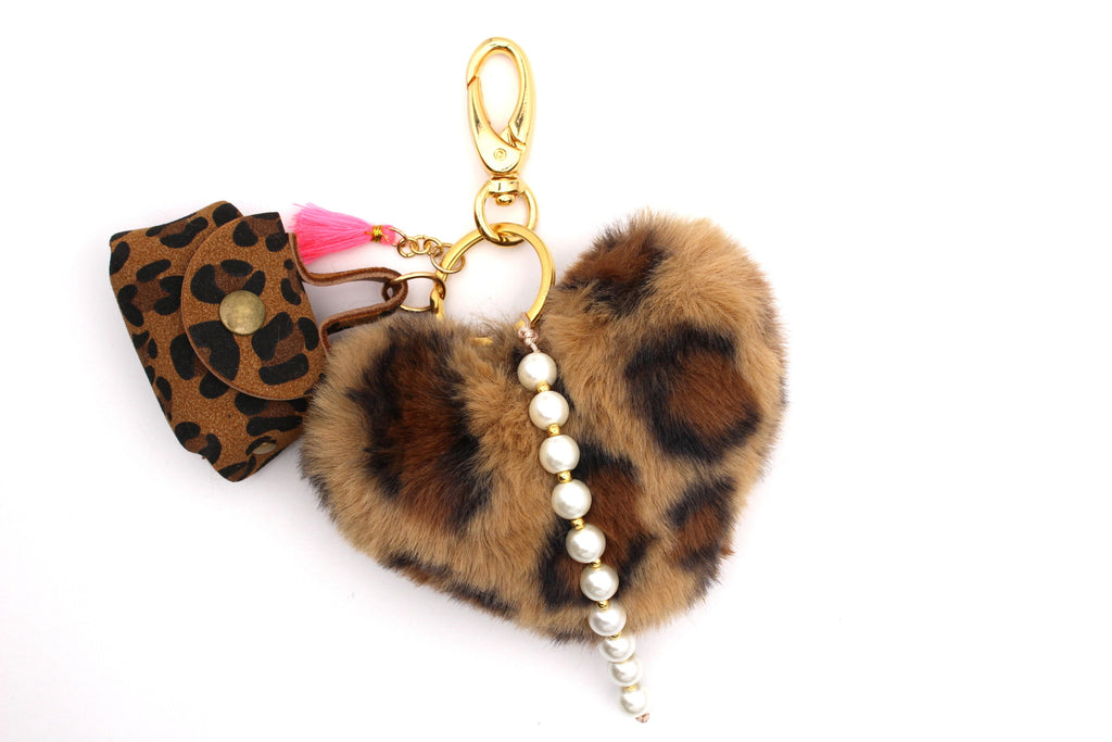 Taschenanhänger als Taschenschmuck für Tasche oder Autoschlüssel in goldfarben