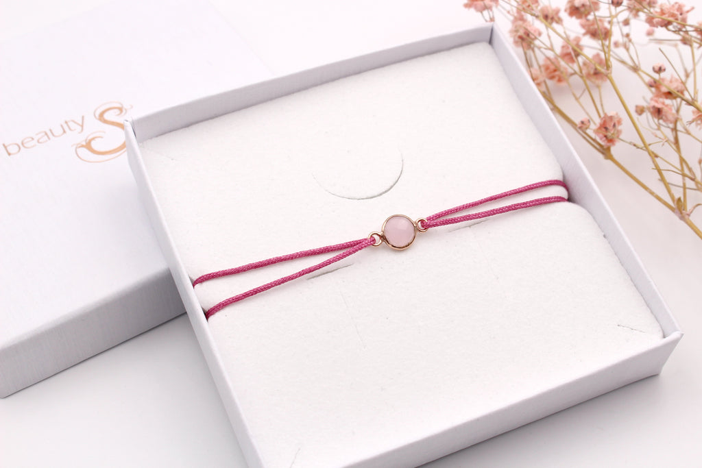 Verpackung für das Armband mit Rosenquarz Anhänger