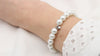 Perlenarmband weiß perlmutt Herz Anhänger Farbe silber, Armband Perlen 8mm, Herzarmband