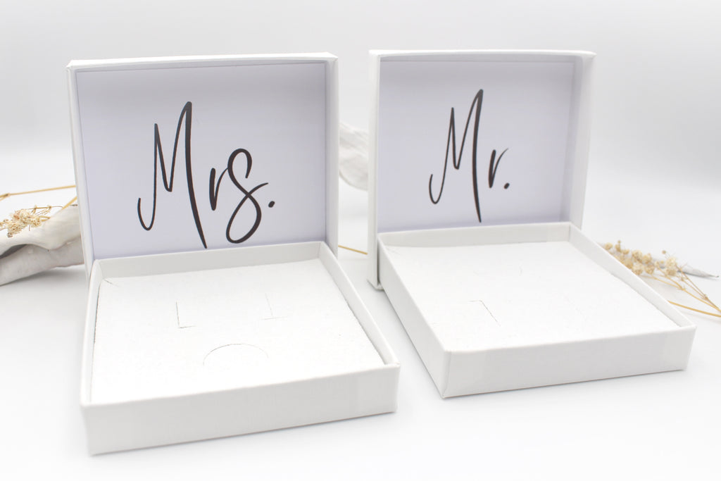 Schmuckbox Mrs. & Mr., perfekt für Ring, Manschetten Knöpfe, Ohrringe und Armbänder für das Brautpaar