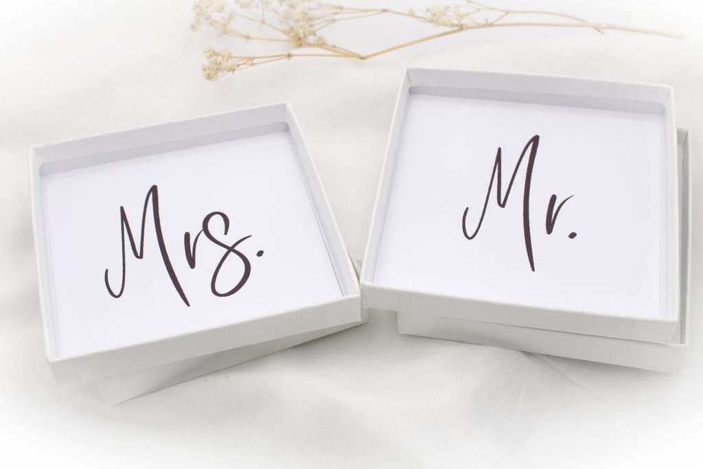 Schmuckschachtel Mr. and Mrs., 2tlg Set für Braut und Bräutigam als Geschenkverpackung für Armbänder und Schmuck